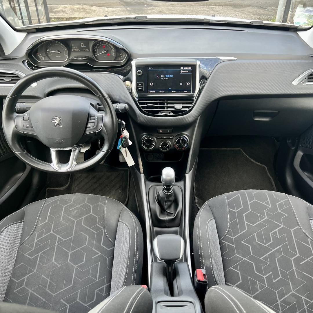 PEUGEOT 2008 1.5hdi