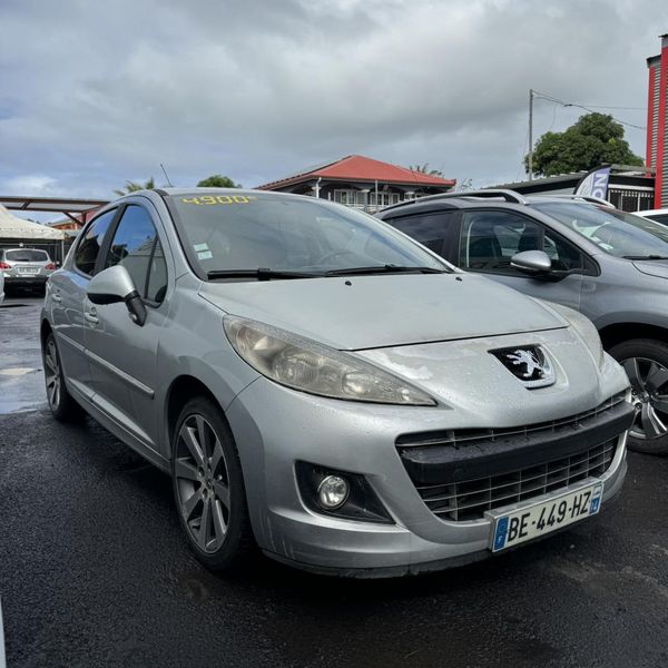 PEUGEOT 207