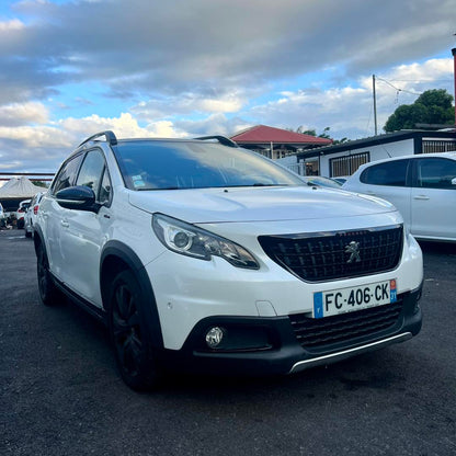 PEUGEOT 2008 GT LINE