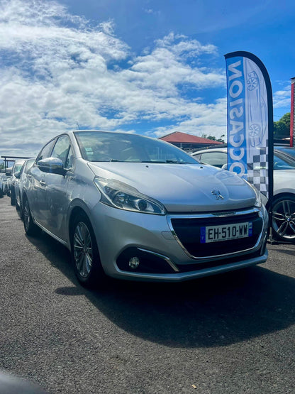 PEUGEOT 208 HDI