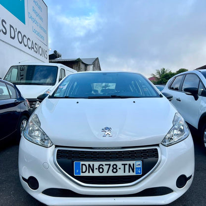 PEUGEOT 208 HDI