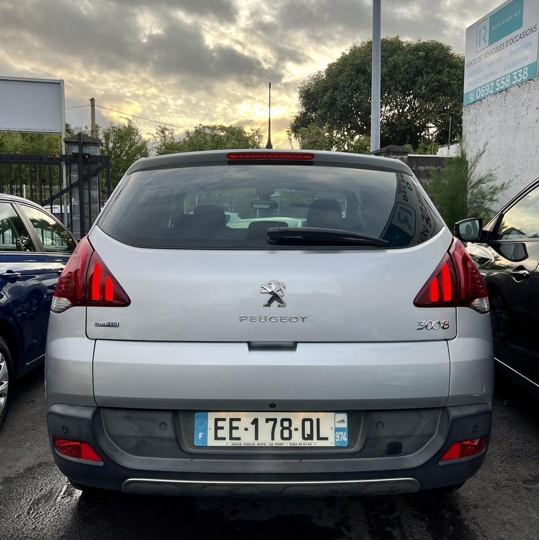 PEUGEOT 3008 HDI