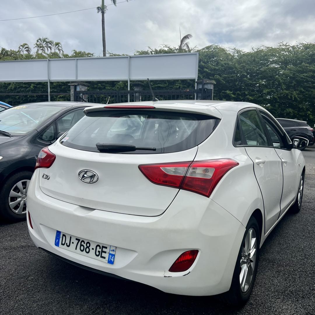 HYUNDAI I30