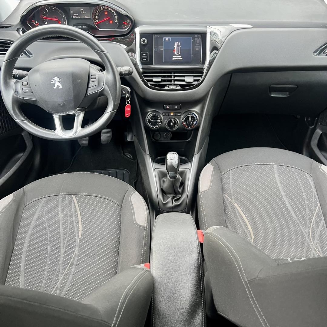 PEUGEOT 208 HDI