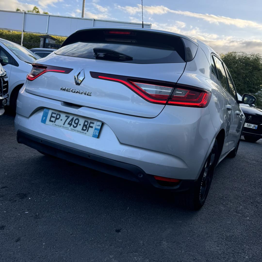 RENAULT MEGANE IV