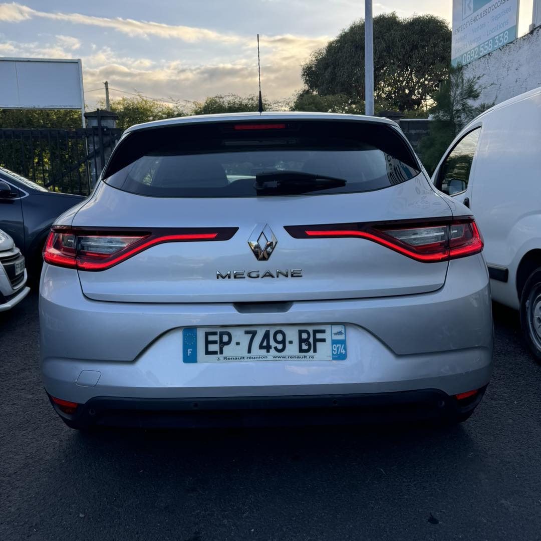 RENAULT MEGANE IV