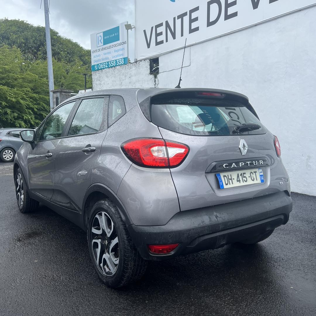 RENAULT CAPTUR