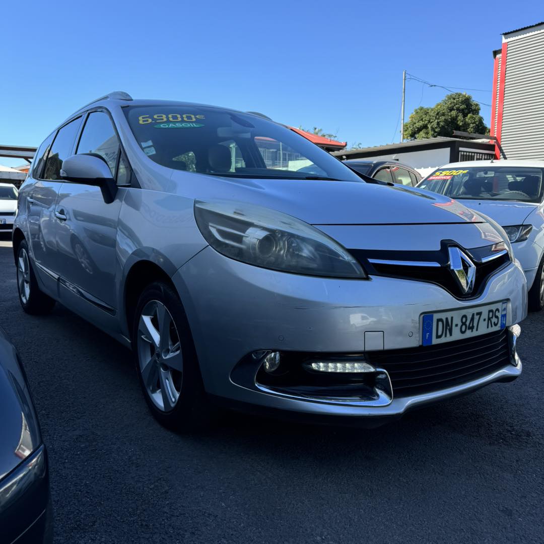 RENAULT SCENIC