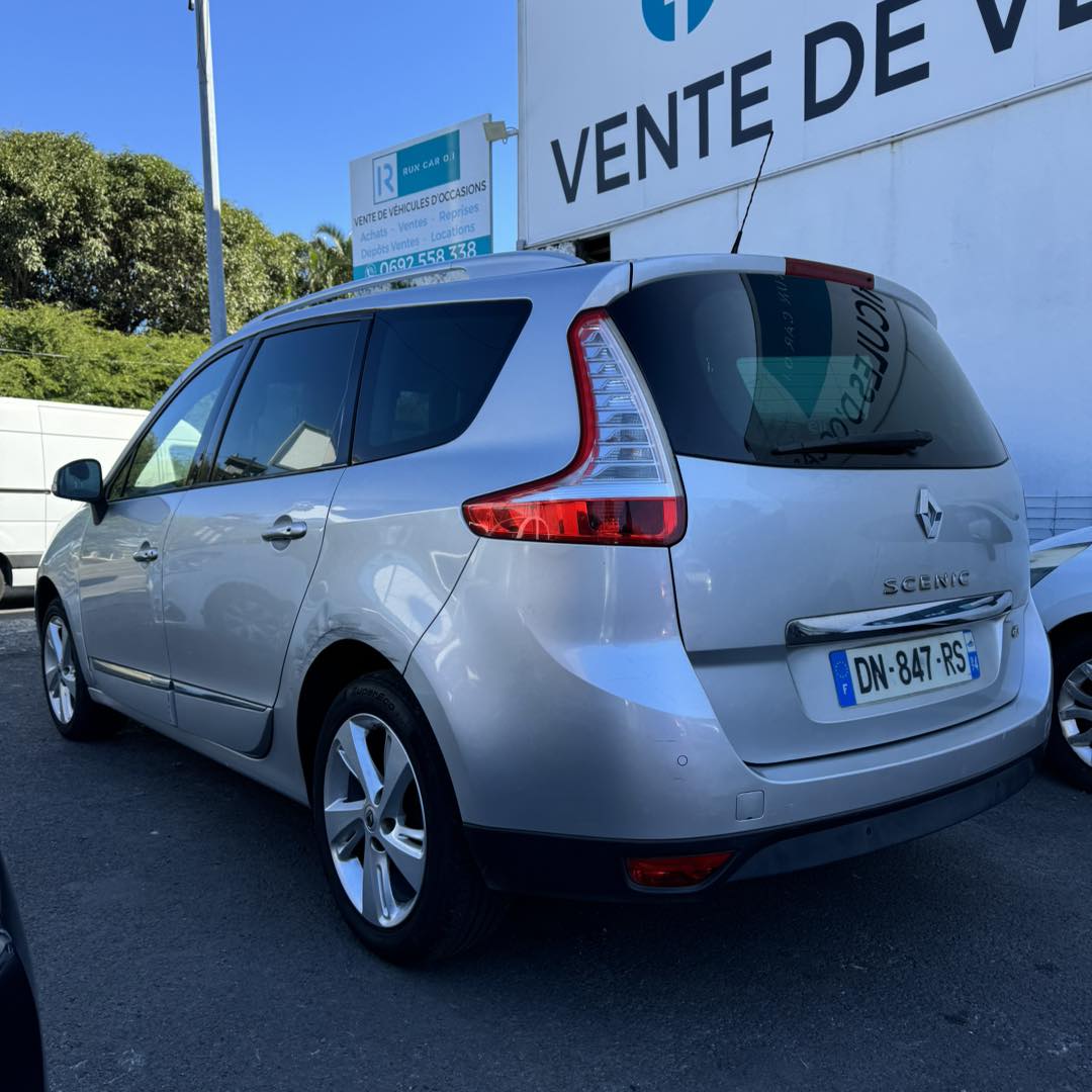 RENAULT SCENIC